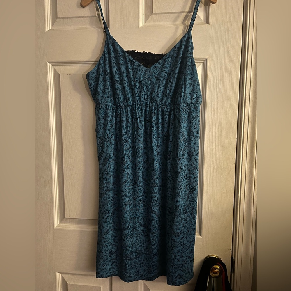Blue print nightgown